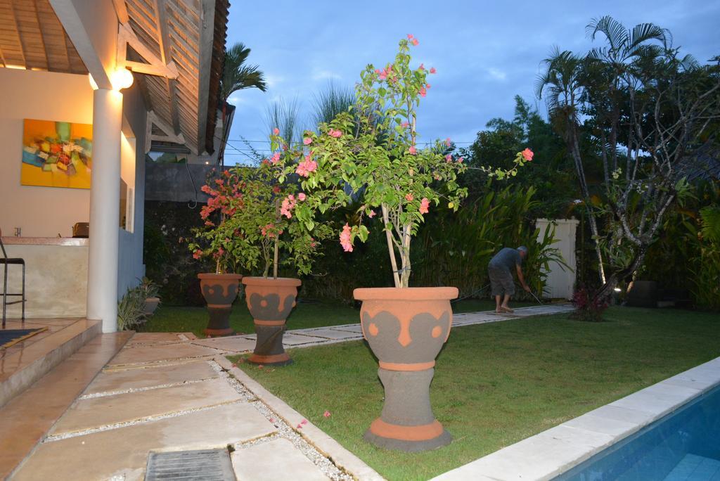 Villa Raquel Seminyak Quarto foto
